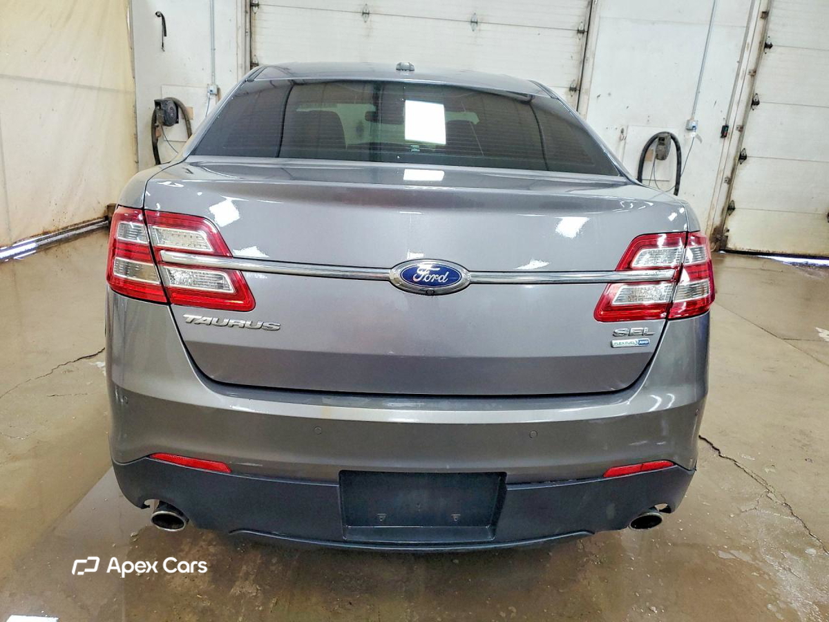 Ford Taurus 2013