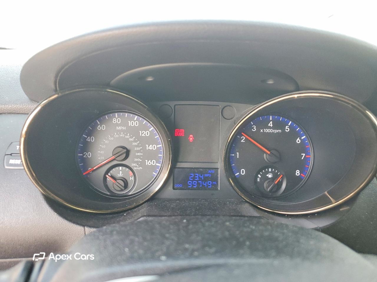 Hyundai Genesis 2012