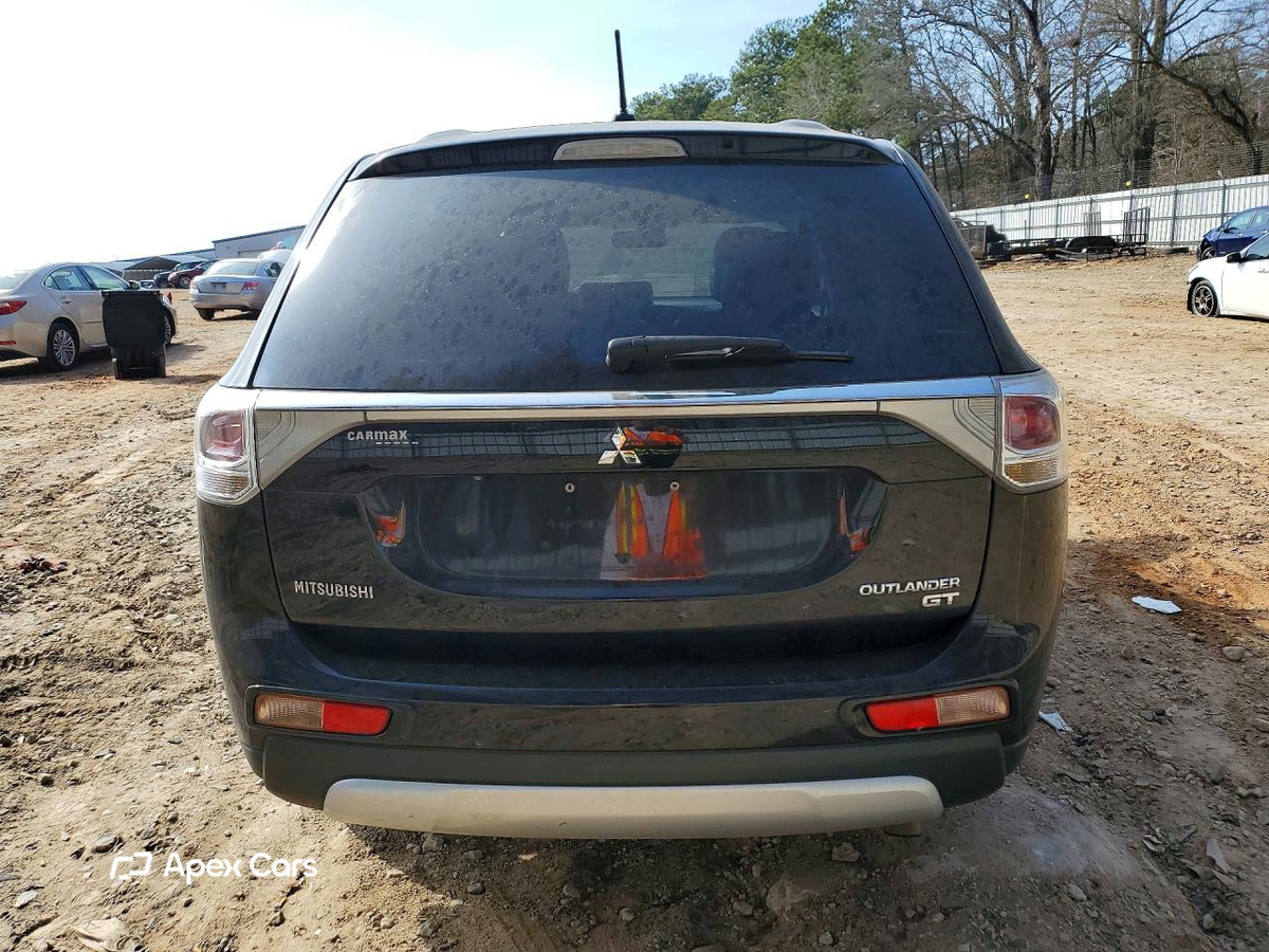 Mitsubishi Outlander 2015