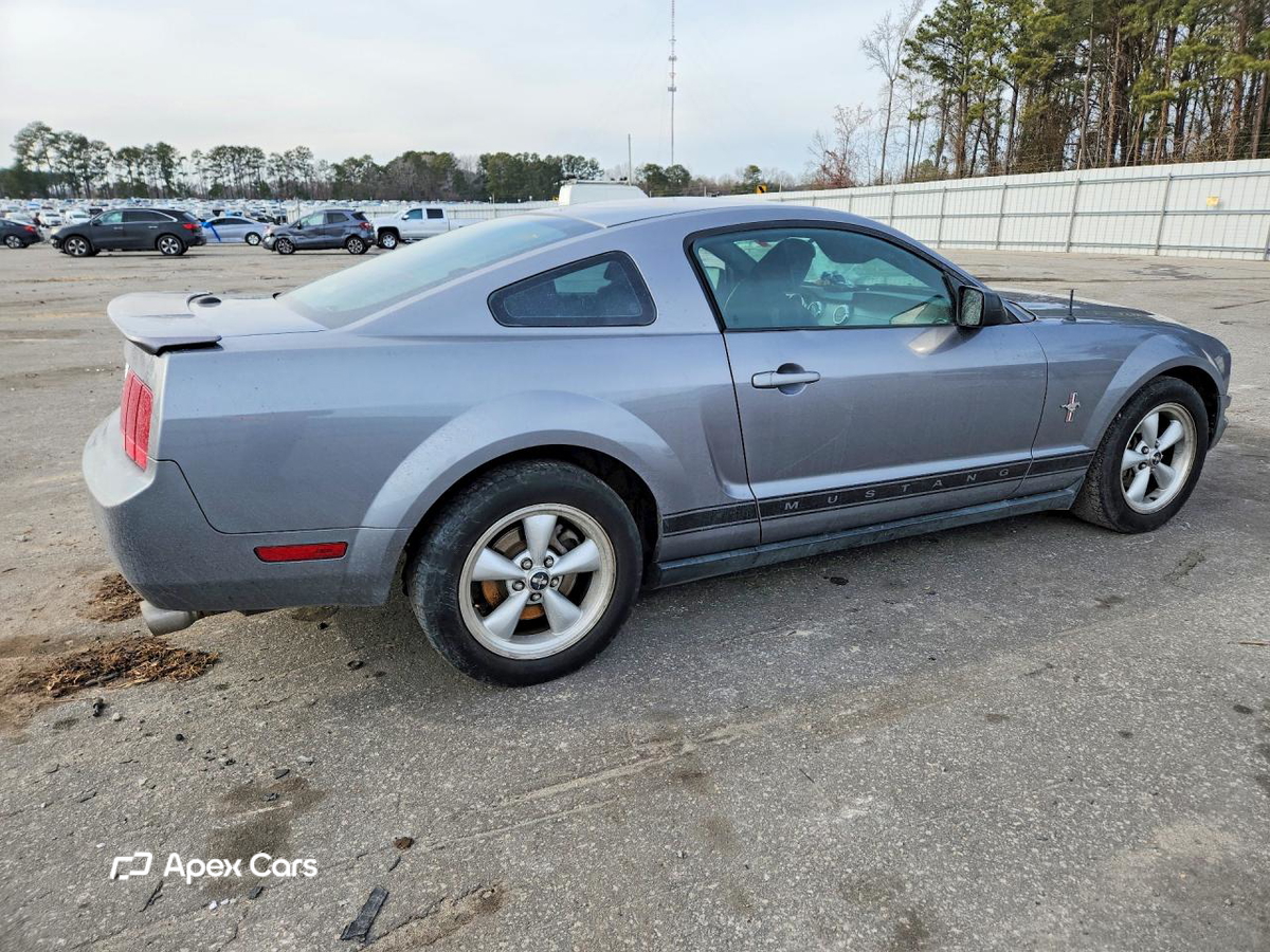 Ford Mustang 2007