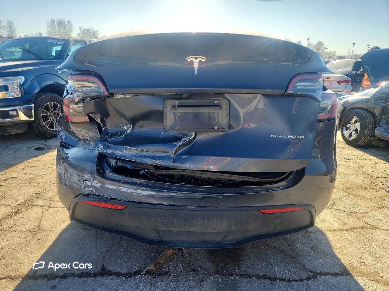 Tesla Model Y 2023