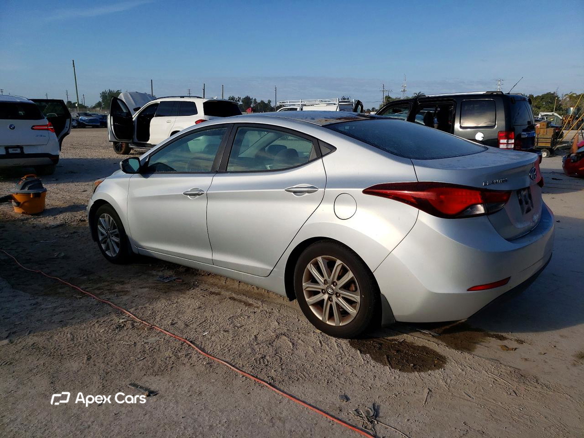 Hyundai Elantra 2016