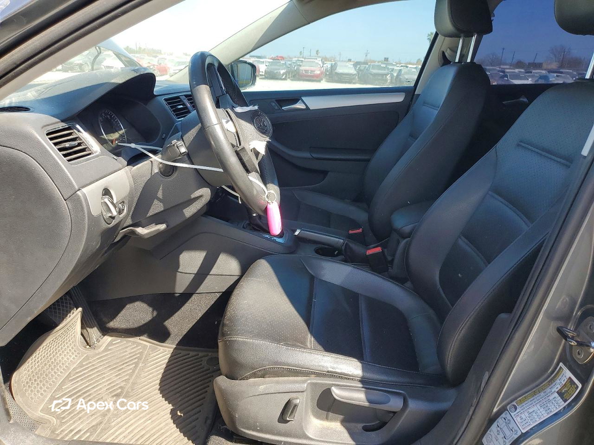 Volkswagen Jetta 2013