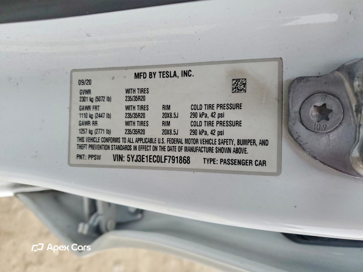 Tesla Model 3 2020