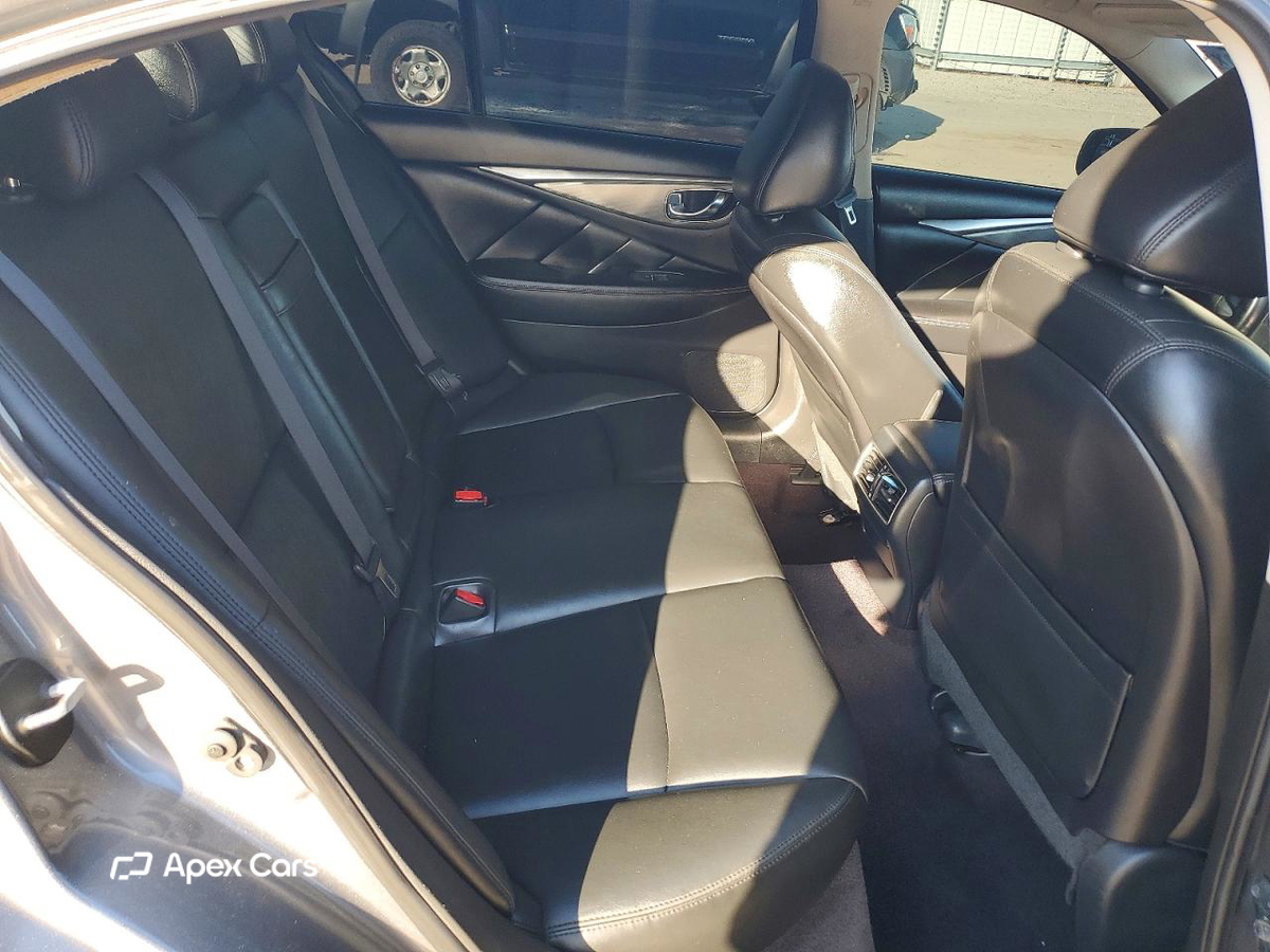 Infiniti Q50 2017