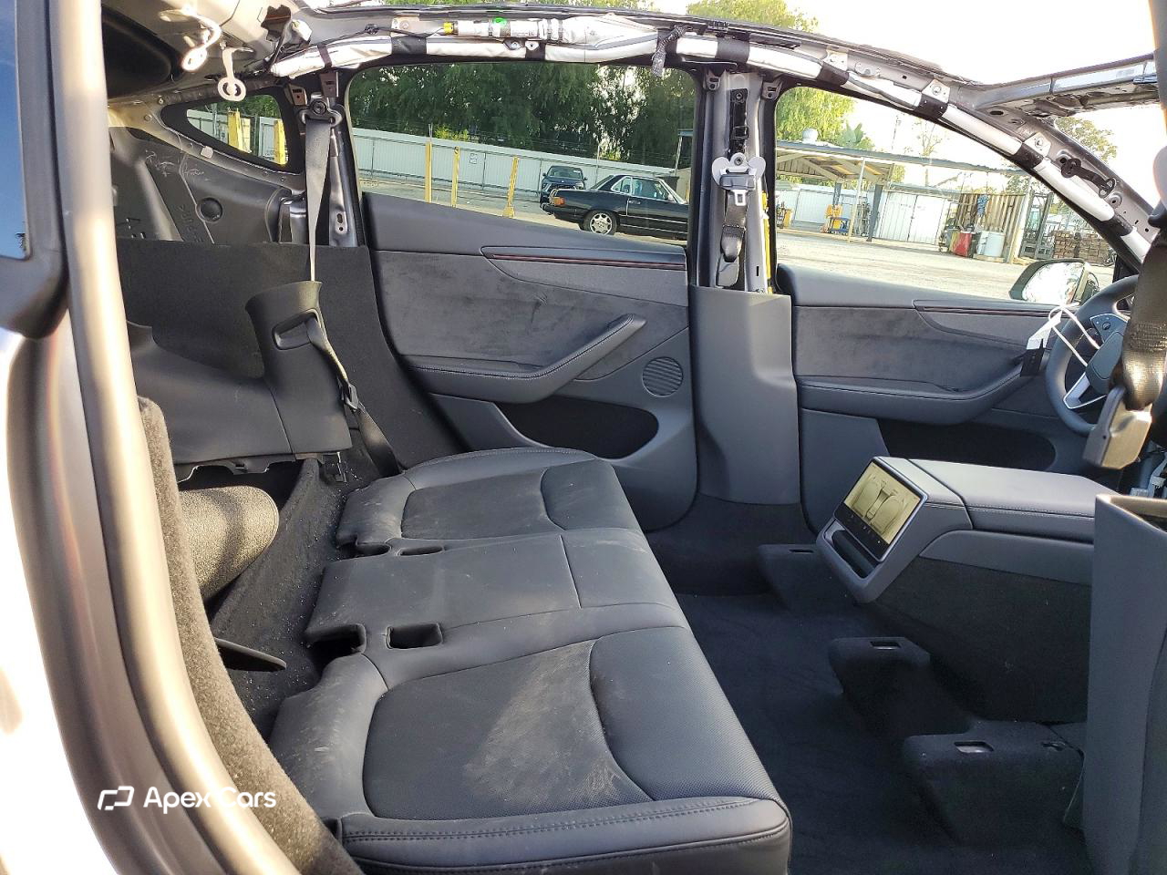 Tesla Model Y 2026