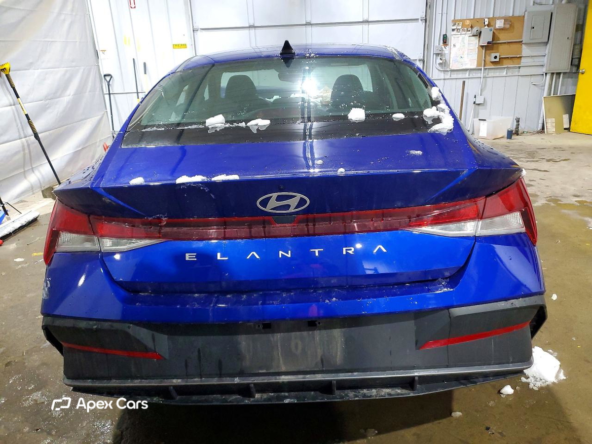 Hyundai Elantra 2025