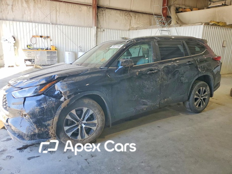Toyota Highlander 2023 - Image 1 of 15