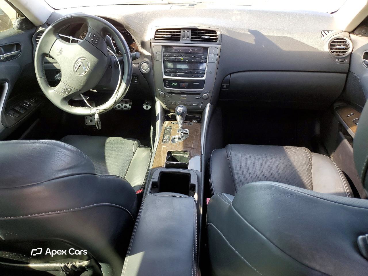Lexus IS 2010