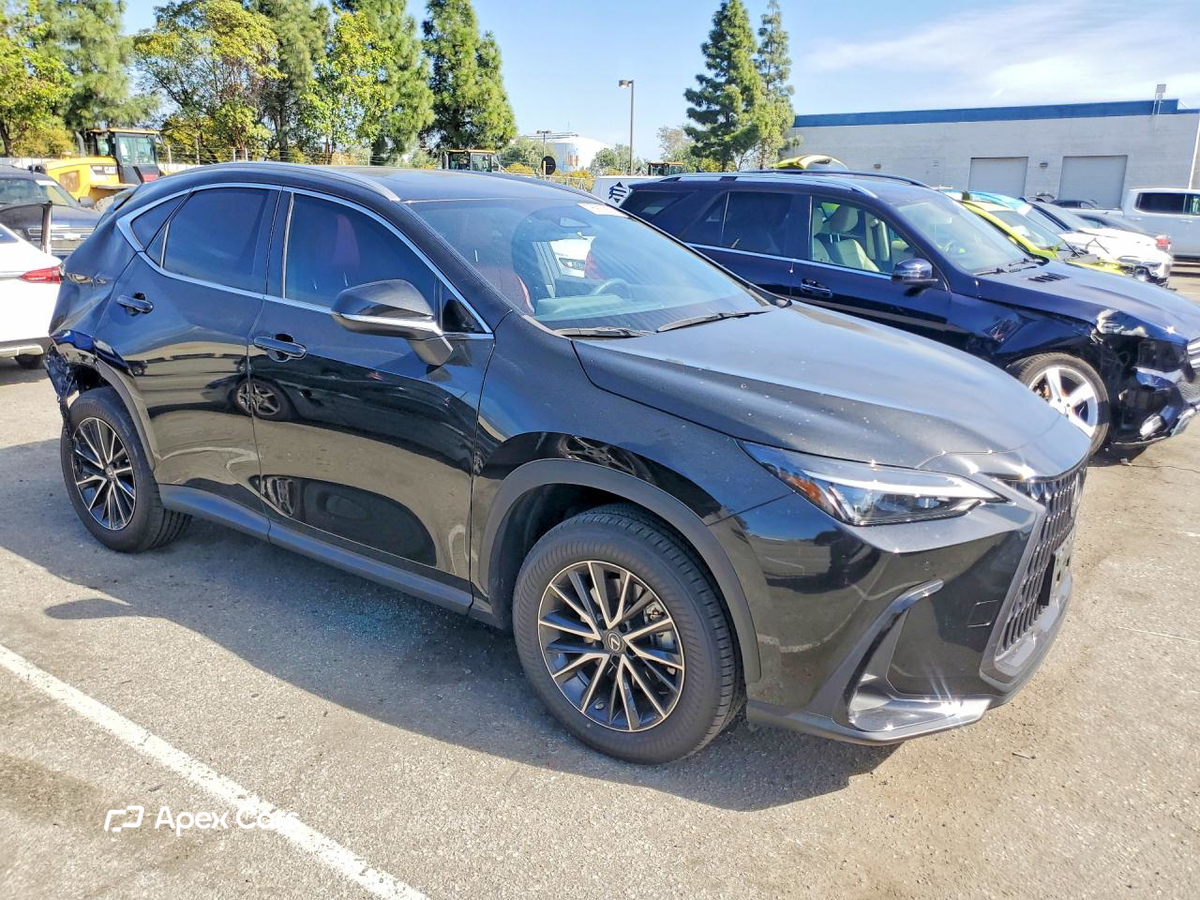 Lexus NX 2023