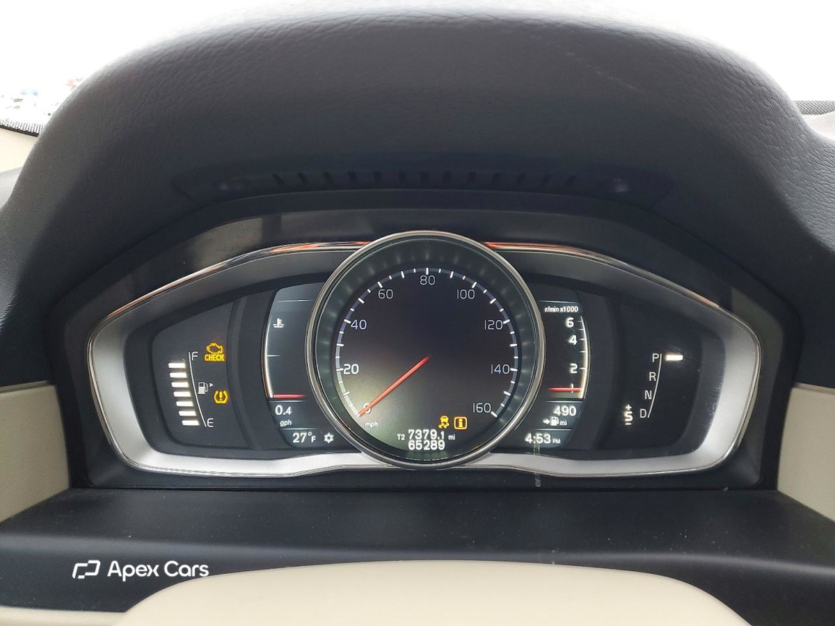 Volvo XC70 2015