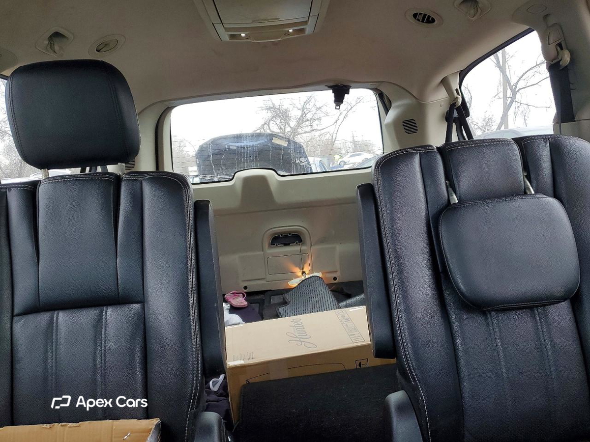 Chrysler Voyager 2012