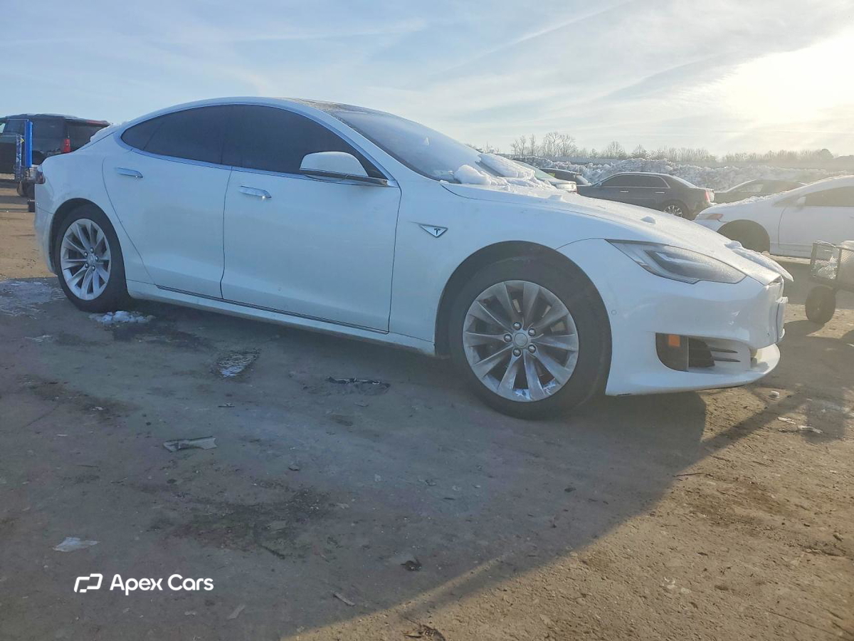 Tesla Model S 2016