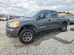 Nissan Titan 2011