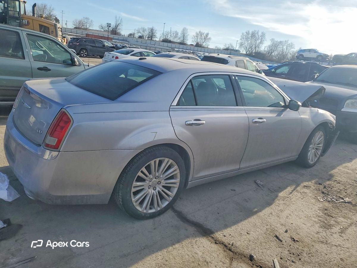 Chrysler 300 2011
