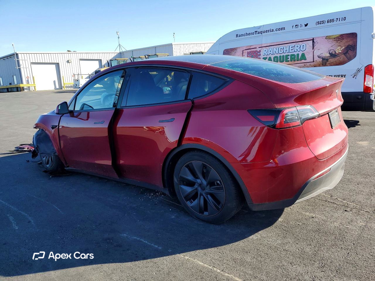 Tesla Model Y 2024