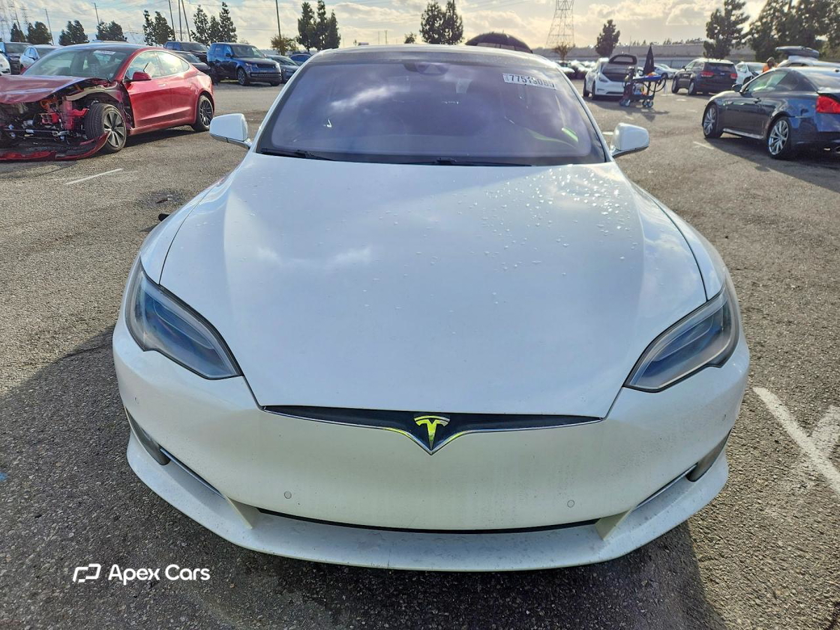 Tesla Model S 2016