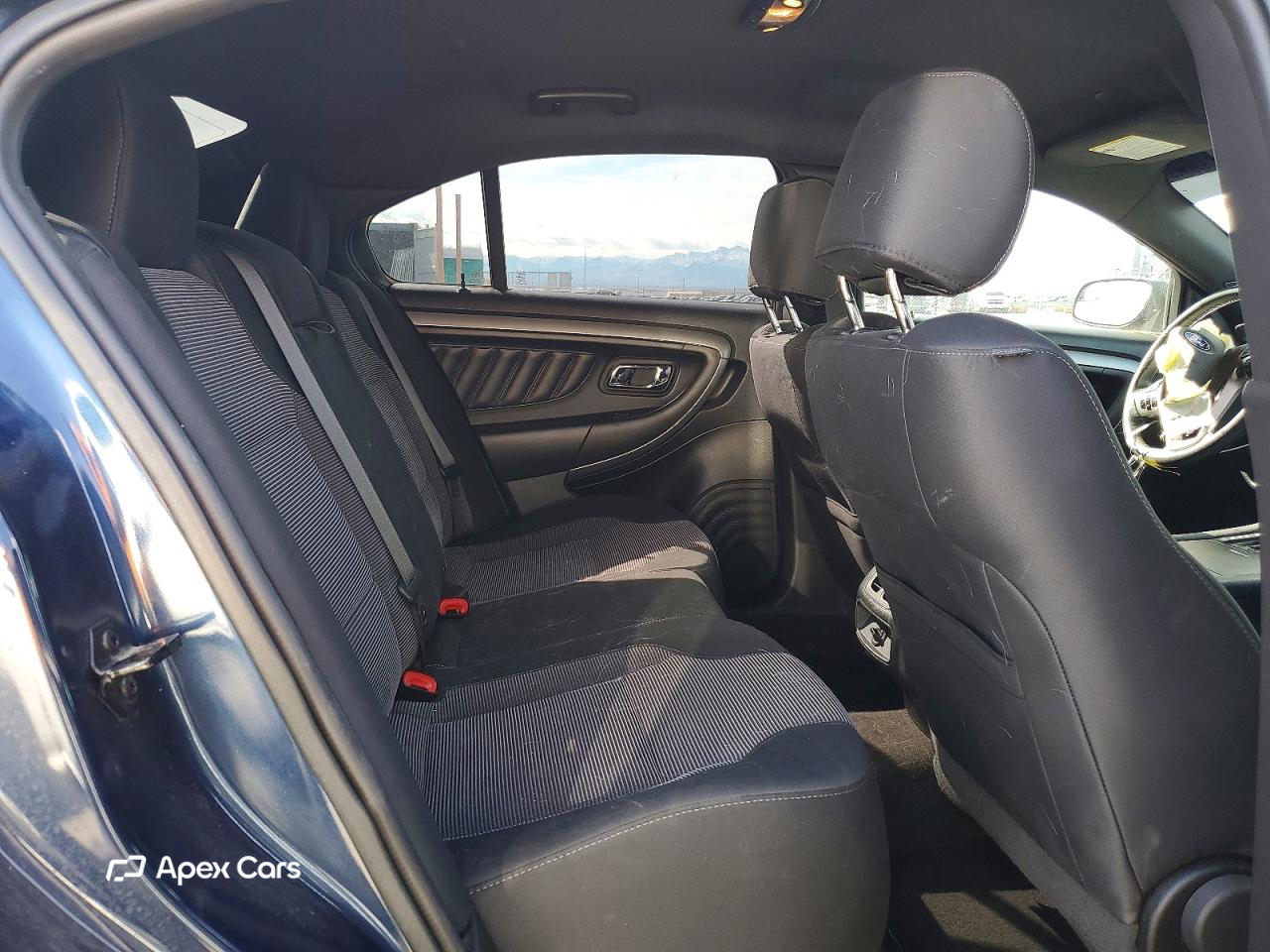 Ford Taurus 2016
