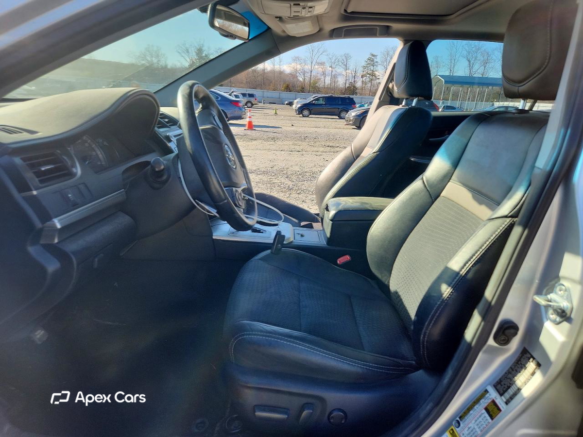Toyota Camry 2012