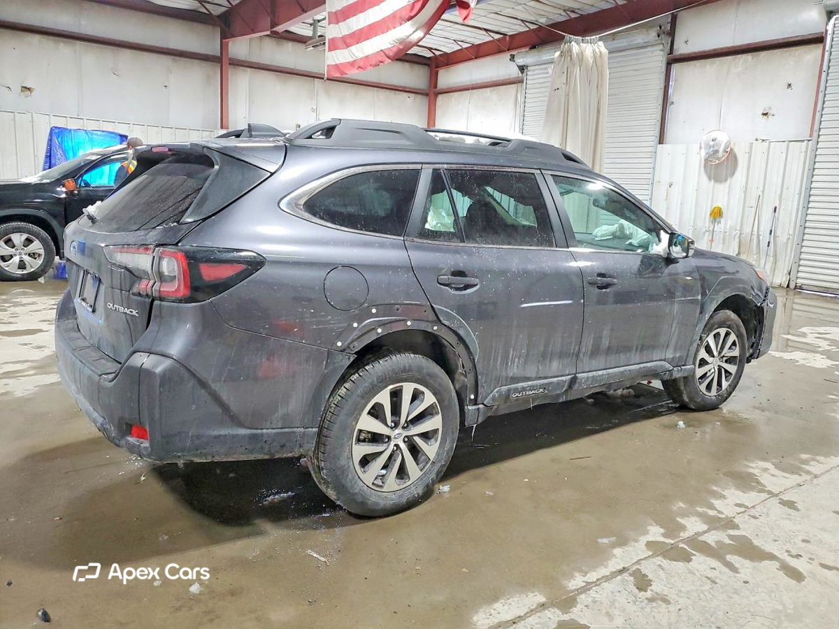 Subaru Outback 2025