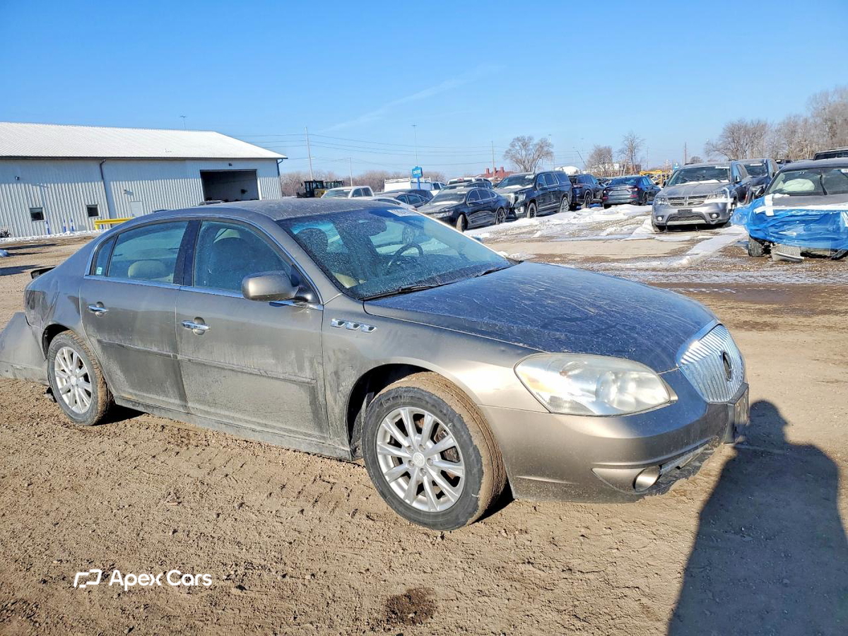 Buick Lucerne 2011