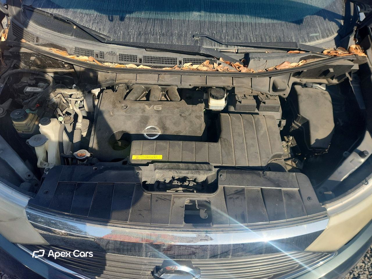 Nissan Quest 2013