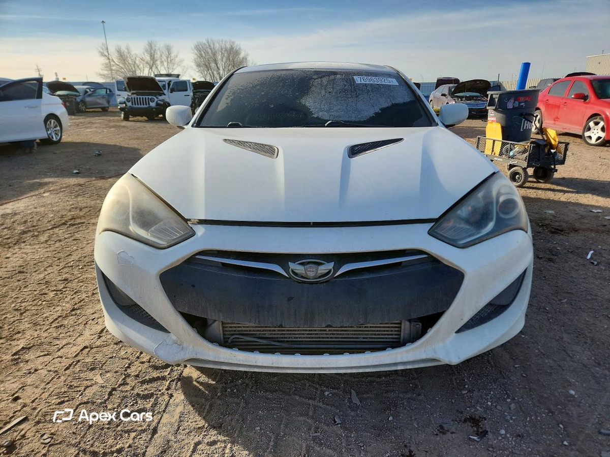 Hyundai Genesis 2013