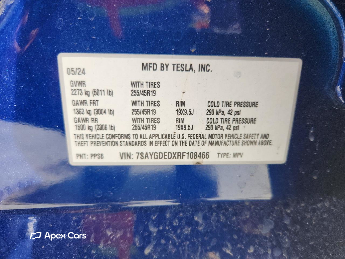 Tesla Model Y 2024