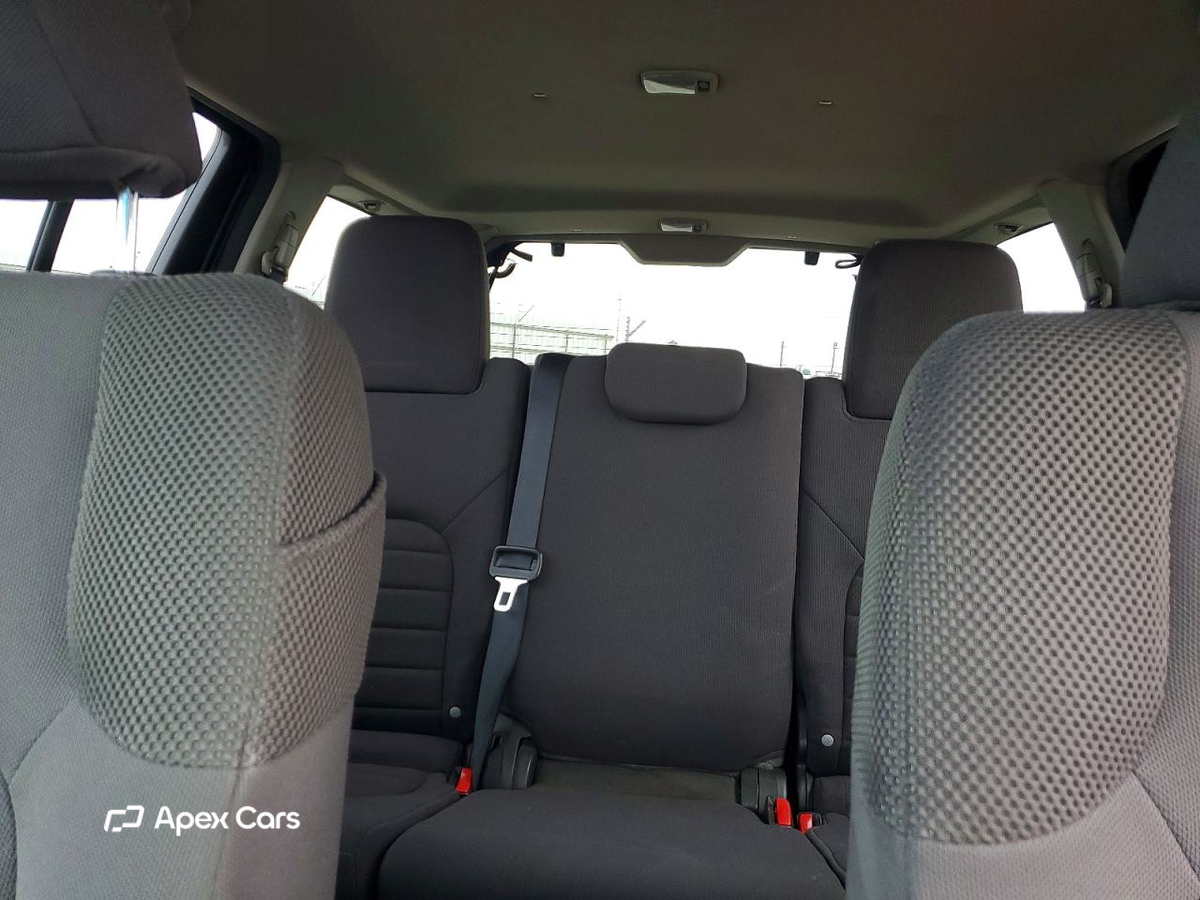 Nissan Pathfinder 2012