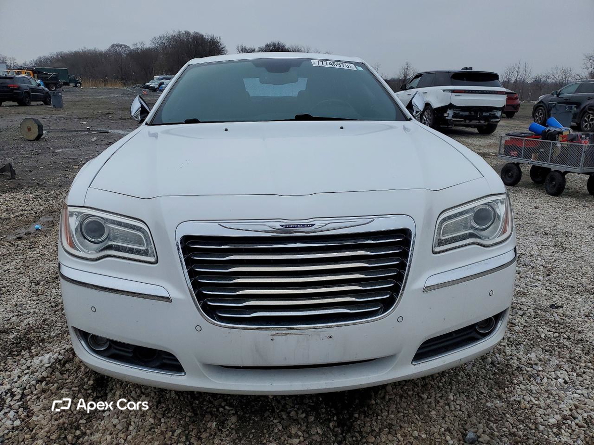 Chrysler 300 2011