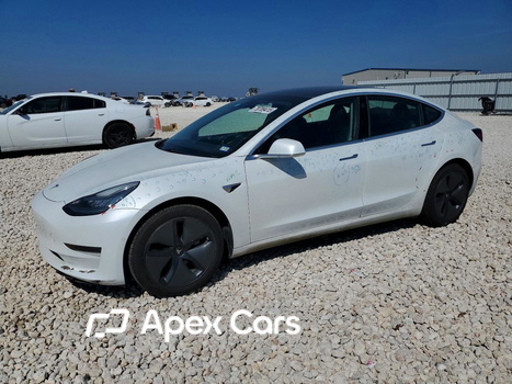 Tesla Model 3 2020 - Image 1 of 13