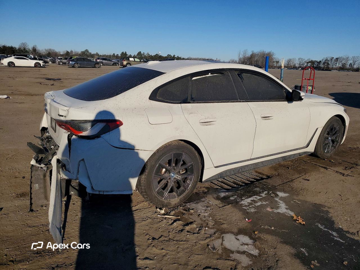 BMW i4 2023