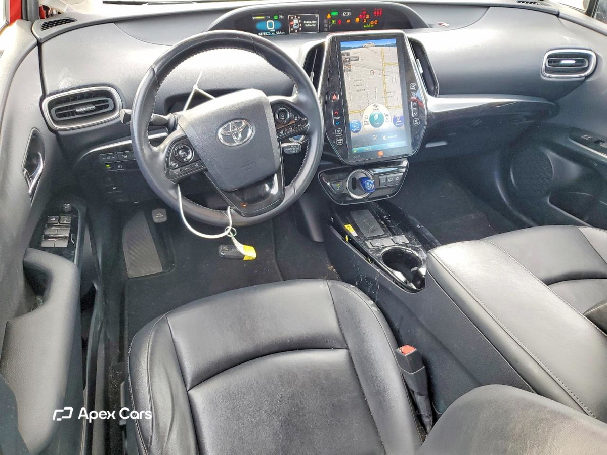 Toyota Prius 2021