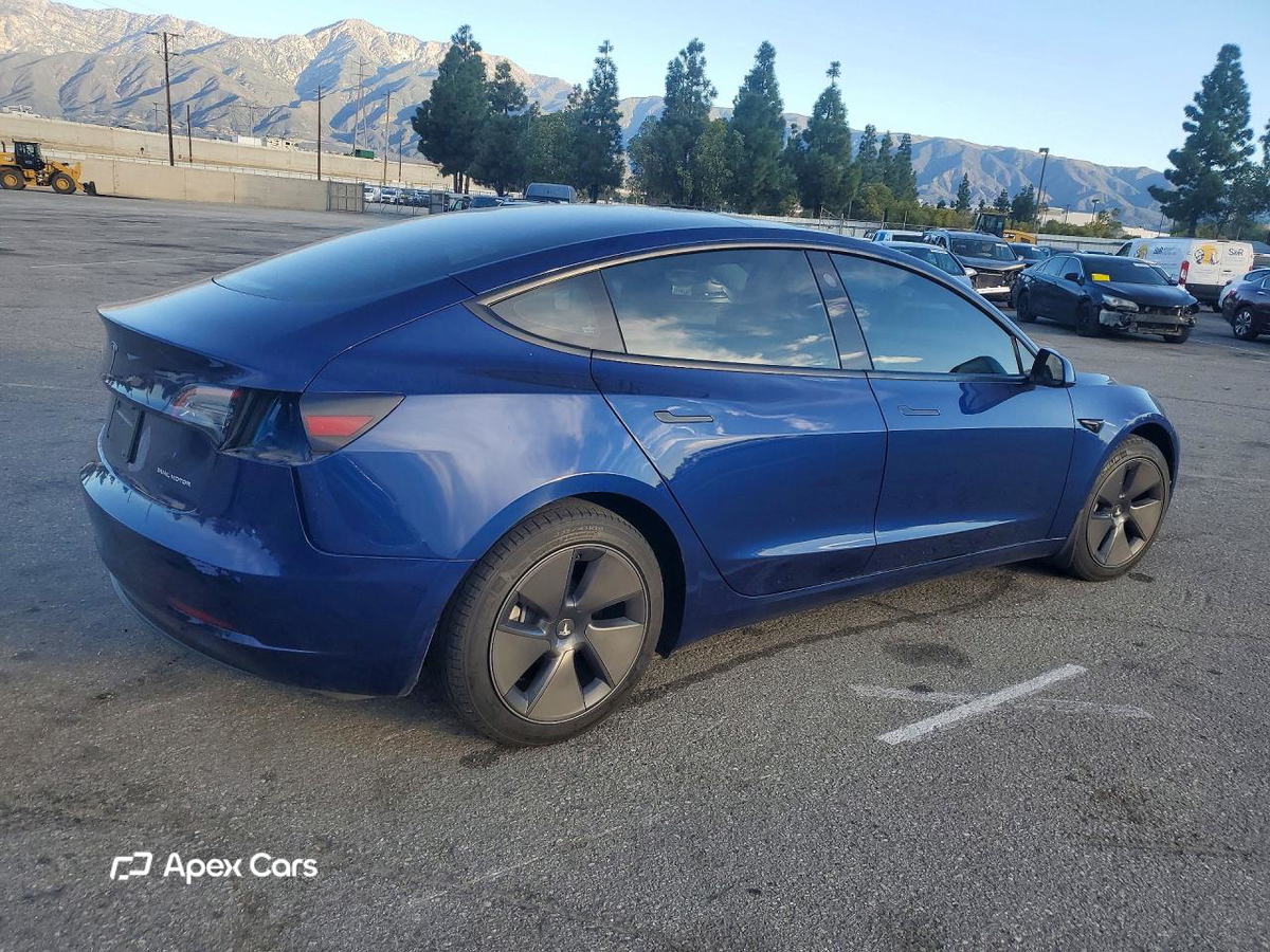Tesla Model 3 2023