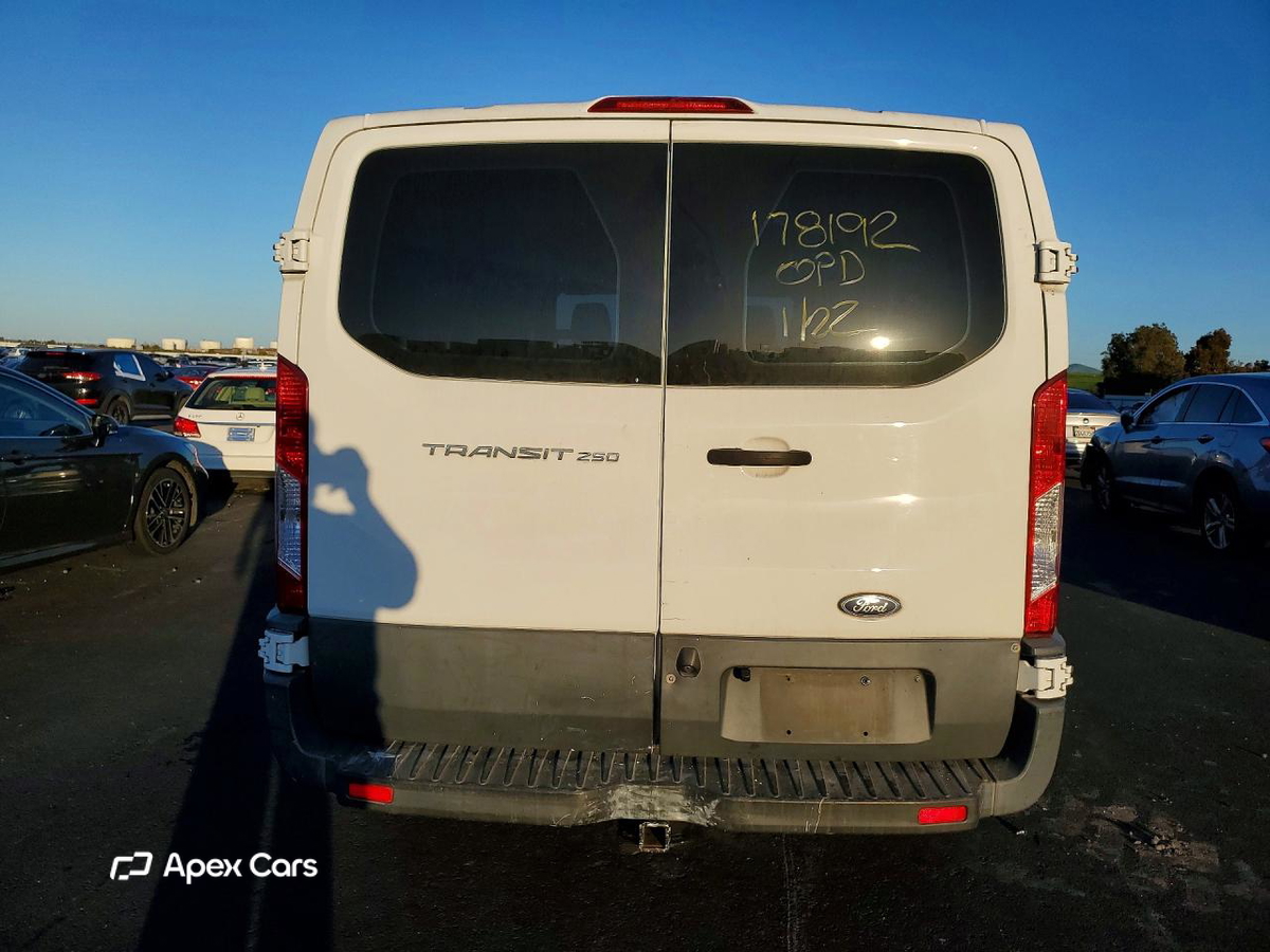 Ford Transit 2016