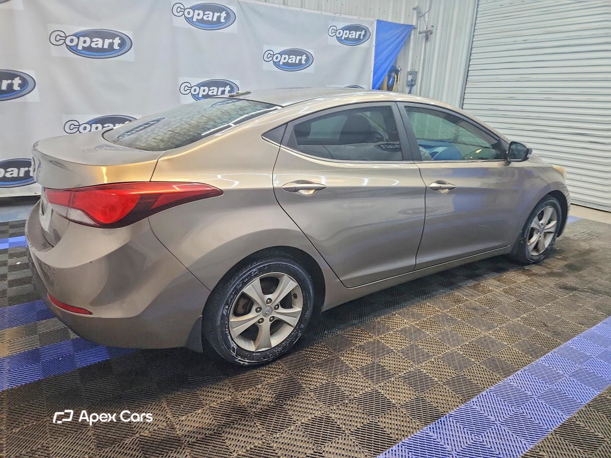 Hyundai Elantra 2016