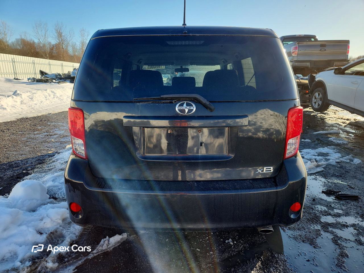 Toyota  2011