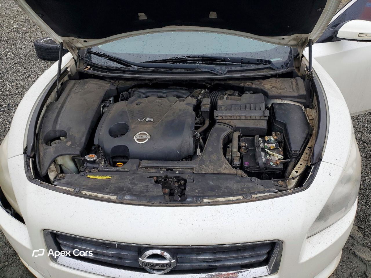 Nissan Maxima 2013
