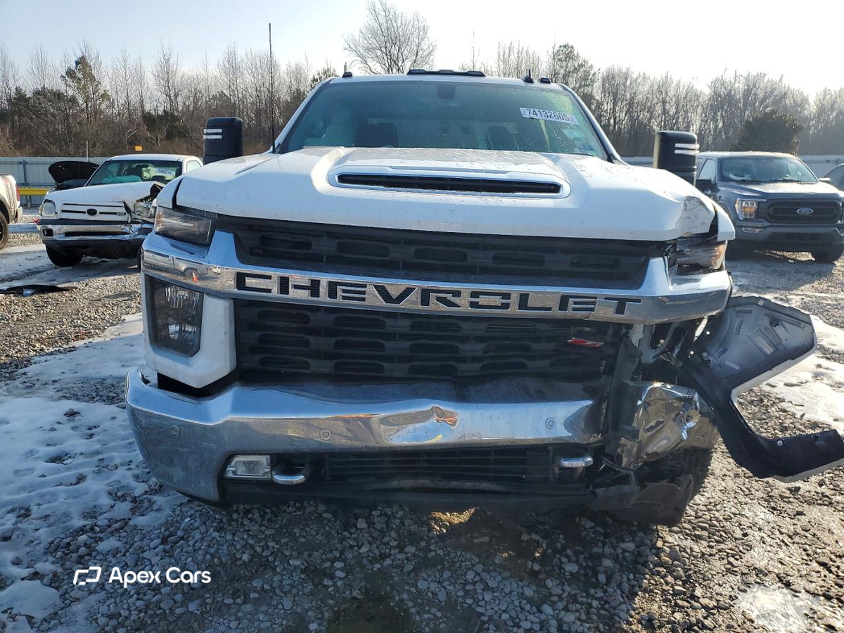 Chevrolet Silverado 2021
