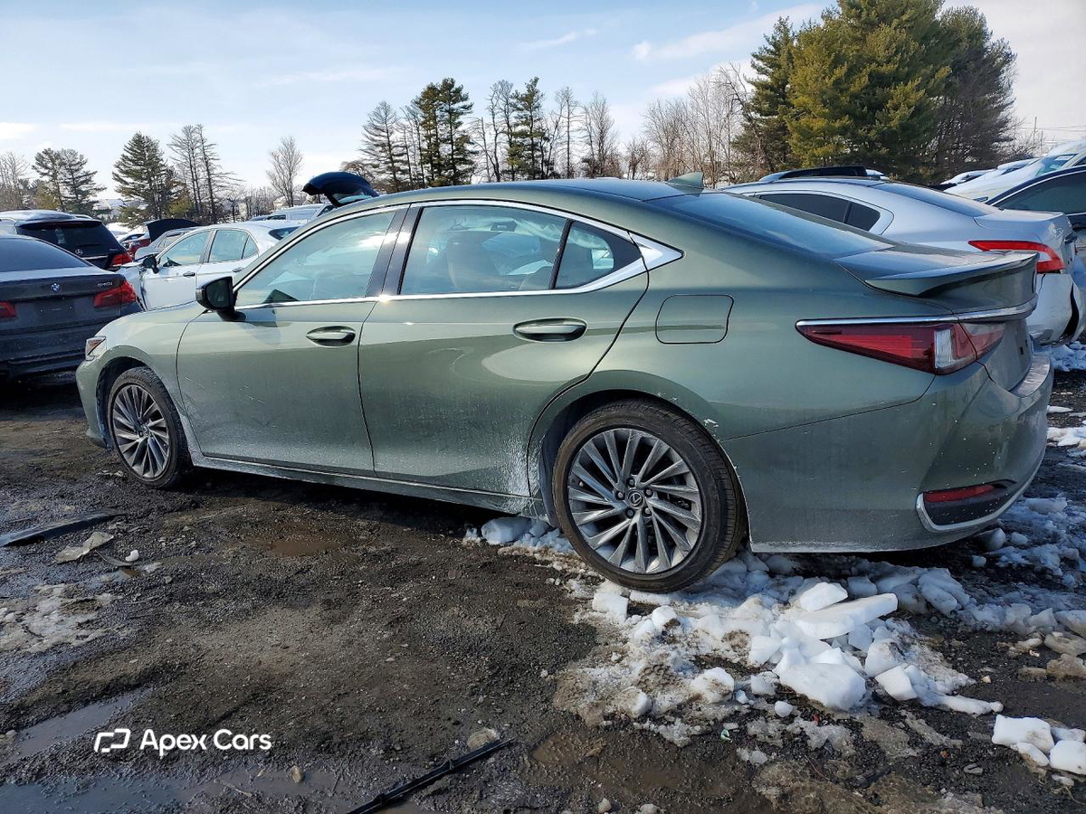 Lexus ES 2025