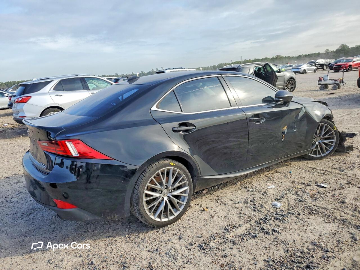 Lexus IS 2015