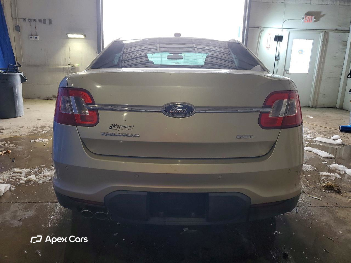 Ford Taurus 2010
