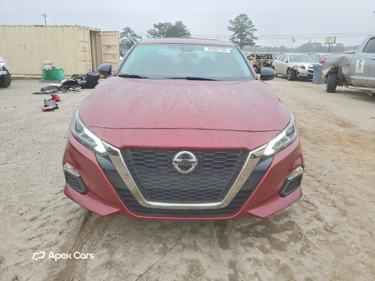 Nissan Altima 2020