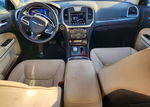 Chrysler 300 2022