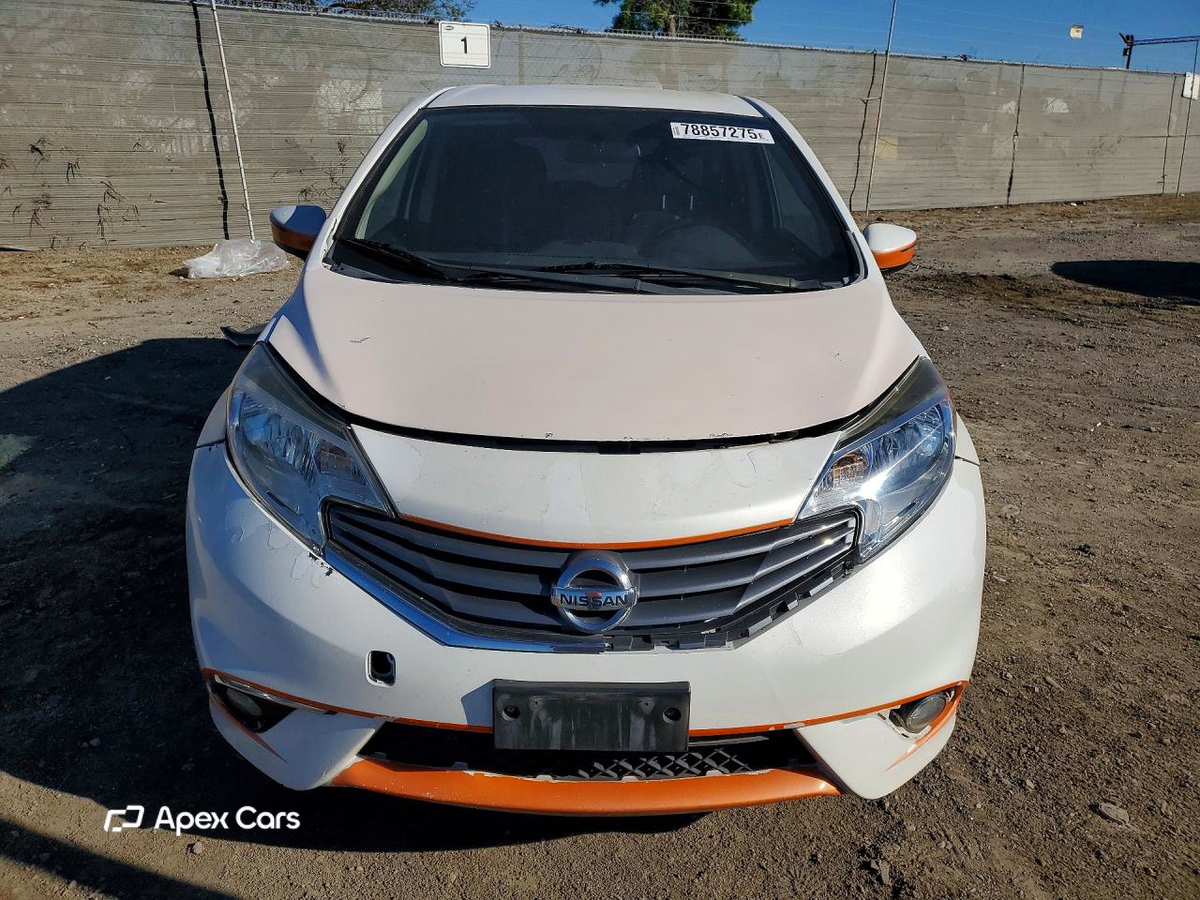 Nissan Versa 2015