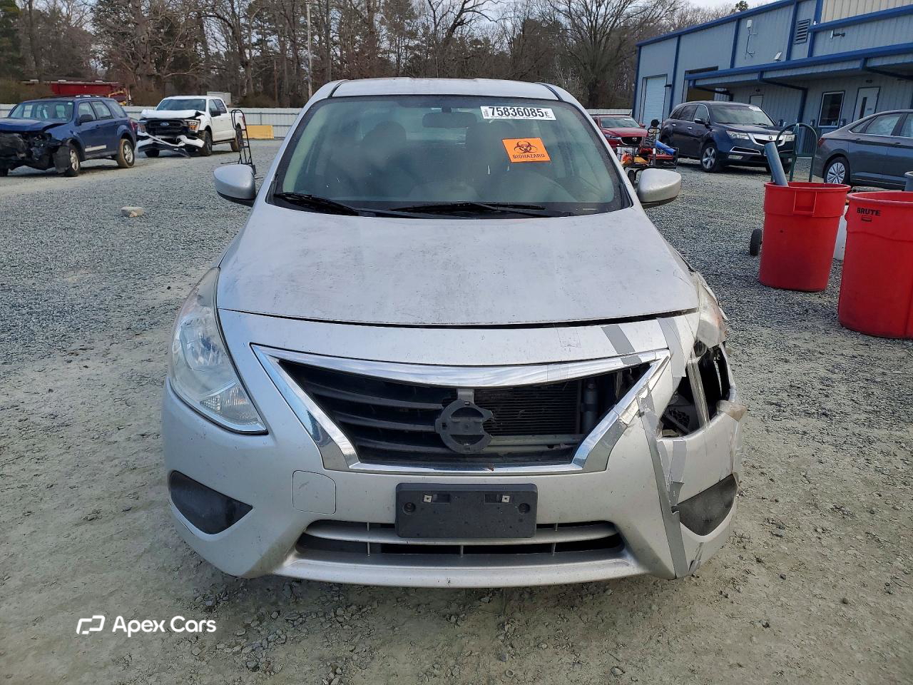 Nissan Versa 2015