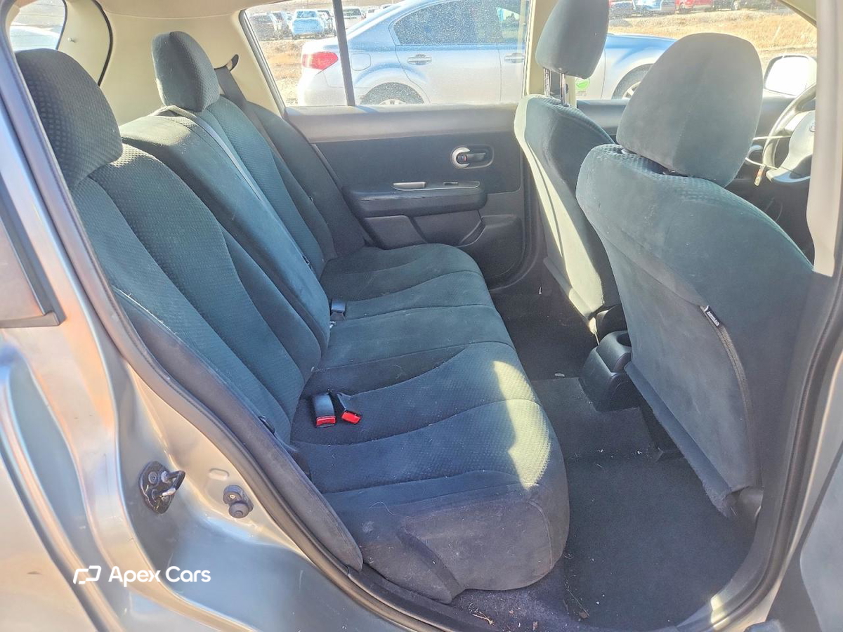 Nissan Versa 2011