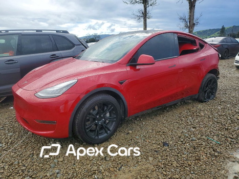 Tesla Model Y 2021 - Image 1 of 14