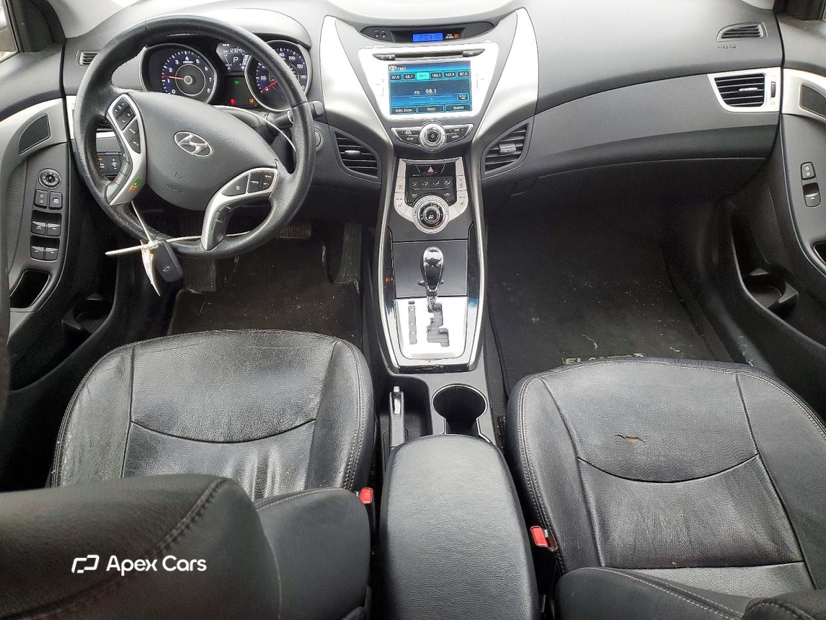 Hyundai Elantra 2012