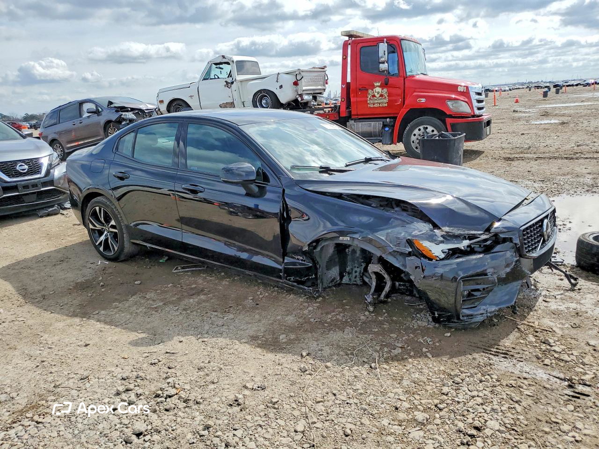 Volvo S60 2024